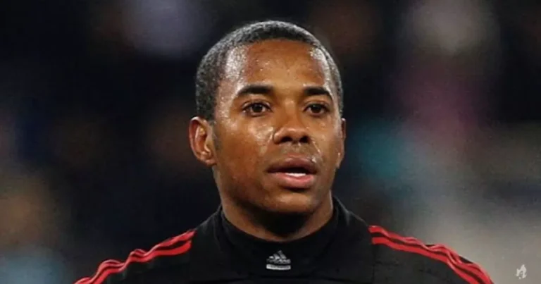 Polícia Federal está a caminho da casa de Robinho para cumprir o mandado de prisão