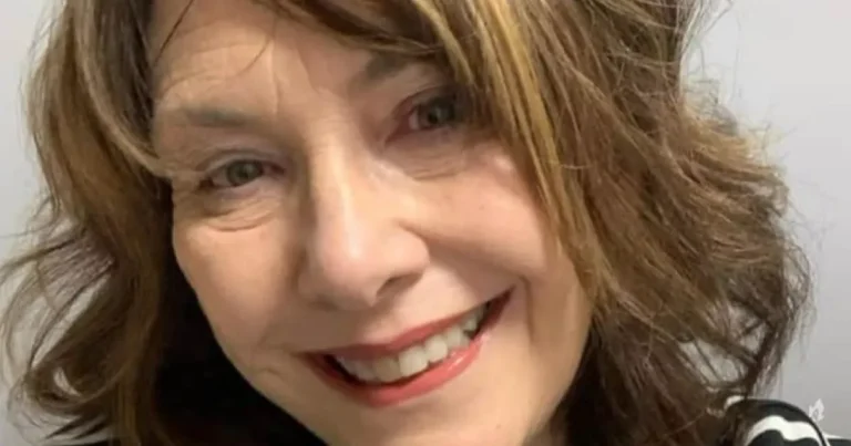 Mulher contrai ‘bactéria comedora de carne’ após machucar o tornozelo no jardim de casa