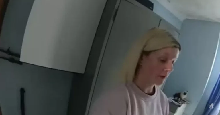 Mulher é presa após assassinar os próprios pais e guardar os corpos por 4 anos