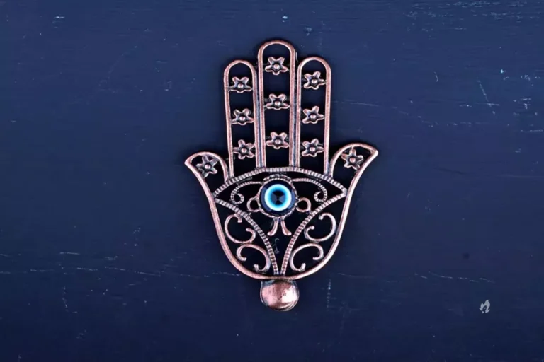 Adeus, inveja! Quatro objetos que protegem contra o mau-olhado