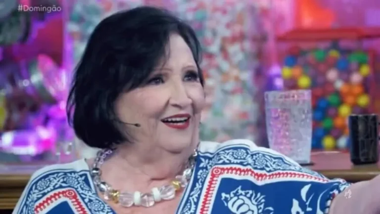 Após internação e cirurgia, dona Déa Lúcia manda recado para os fãs: ‘me aguardem em 2025′