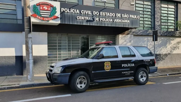 Adolescente é flagrado com notas falsas em agência dos Correios no centro de Marília