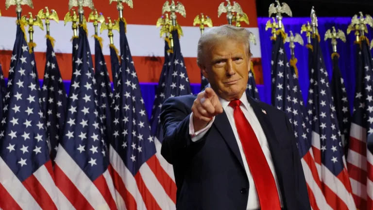 Mega desfile militar no aniversário de Trump: O que se sabe