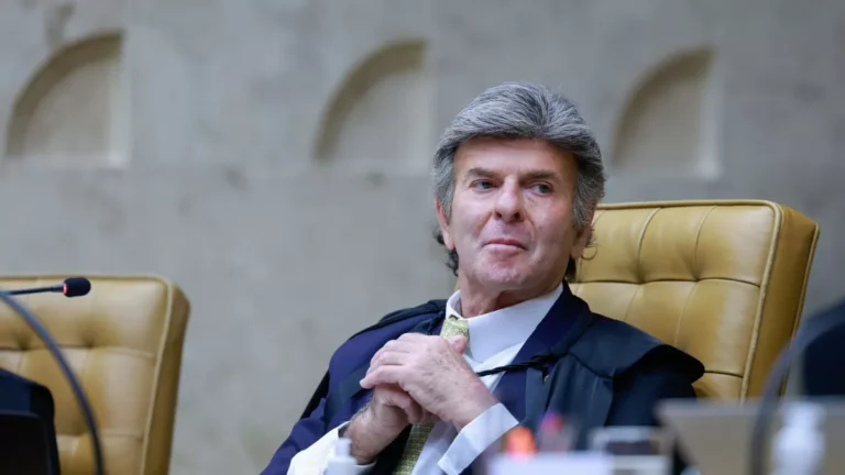 Fux relatará no STF pedido para obrigar Câmara a instalar CPI do INSS