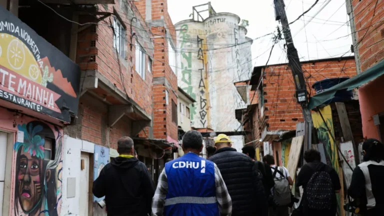 Governo federal e estadual firmam acordo sobre Favela do Moinho