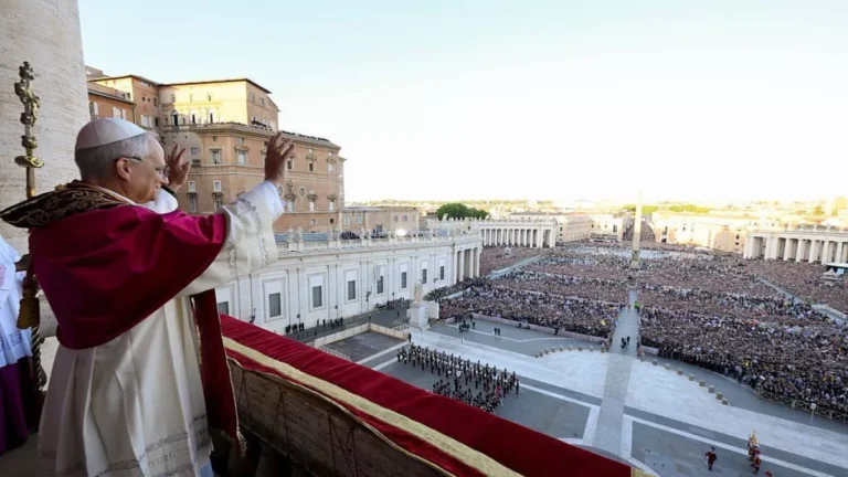 Leão XIV resgata doutrina social e defende dignidade no trabalho, diz CNBB