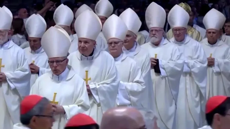 Conclave: Como funciona a rotina dos cardeais durante processo eleitoral?