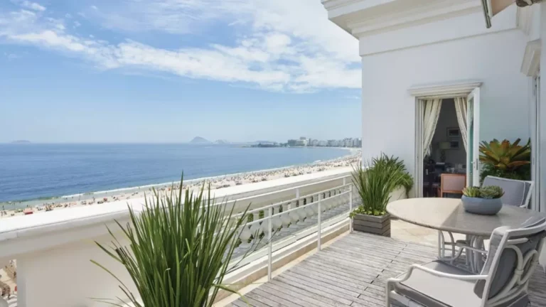 Conheça por dentro a suíte mais luxuosa do Copacabana Palace, hotel onde está Lady Gaga