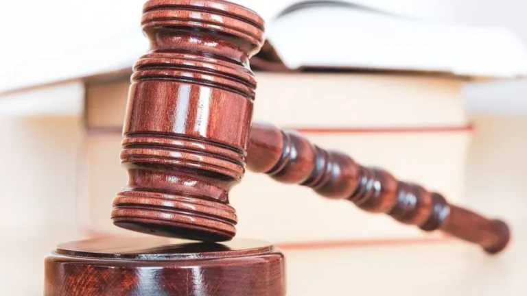 Conselheiro tutelar é afastado após oferecer R$ 50 por sexo para menor