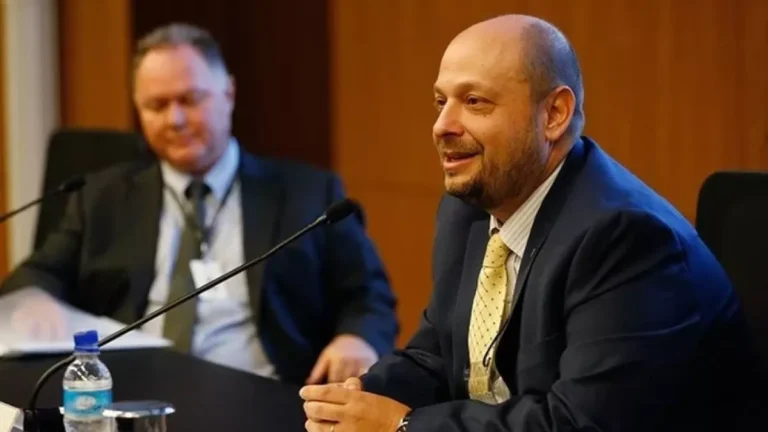 Ressarcimento será automático e via benefício, diz presidente do INSS