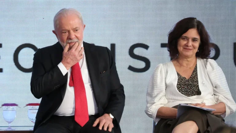 “Erro meu”, diz Lula após não convidar Nísia para lançamento de programa