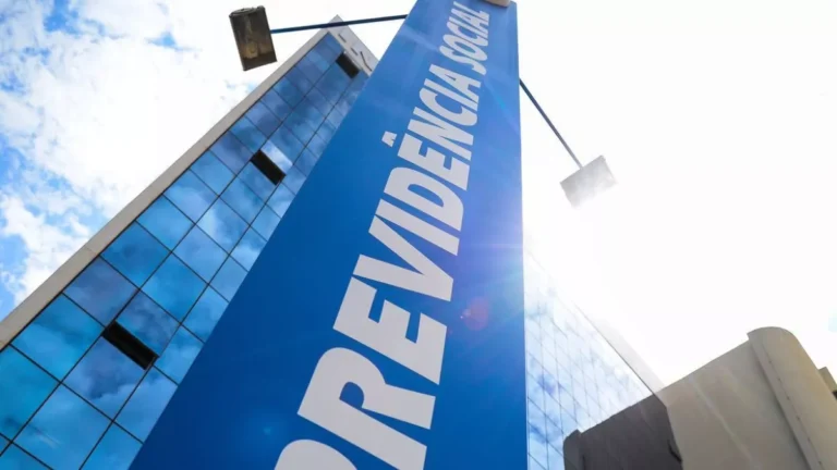 INSS lança mecanismo para aposentados contestarem descontos indevidos