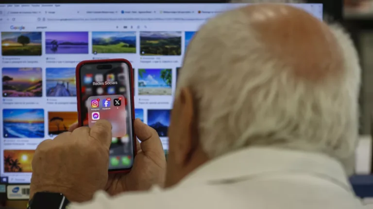 App do INSS esbarra em analfabetismo digital de idosos