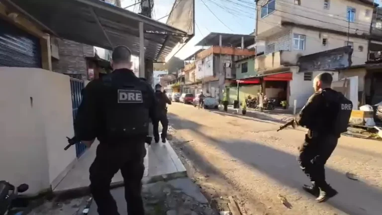 Polícia Civil descobre escritório de golpes na zona oeste do Rio