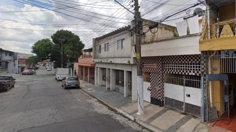 Mulher é feita refém pelo próprio filho na zona oeste de SP