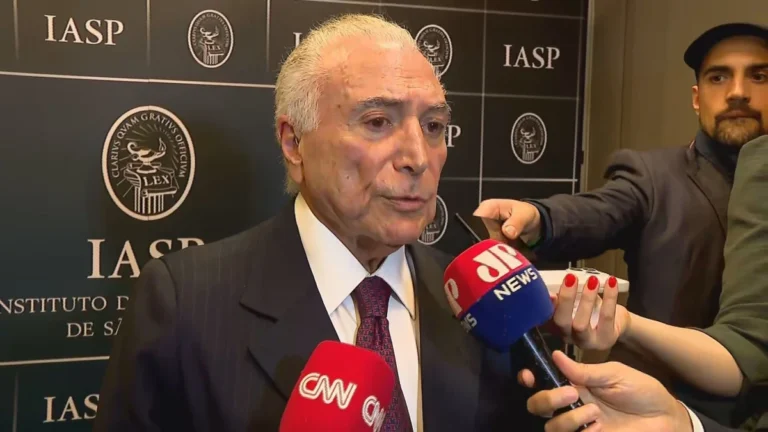 Temer defende decisão de Dino que barra efeitos de leis estrangeiras