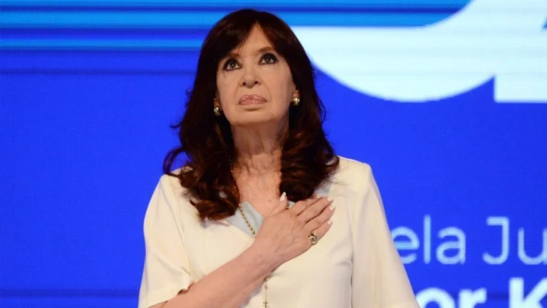 “Temos caso claro de lawfare contra Kirchner”, diz presidente do PT