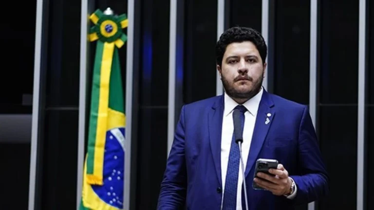 Relator diz que projeto de proteção às crianças nas redes é apartidário