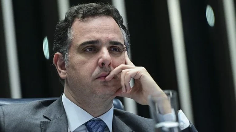Pacheco: Não há dois lados ao se tratar da defesa da democracia e soberania