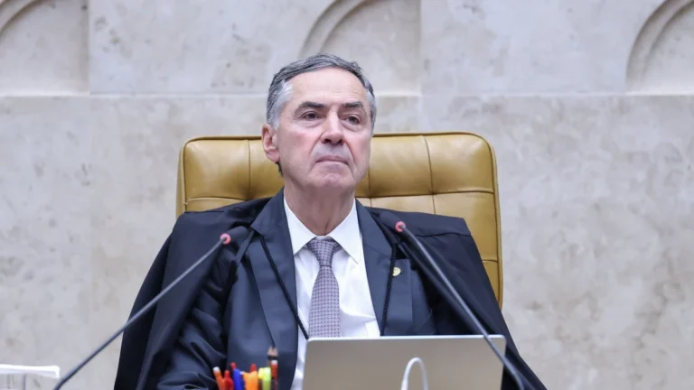 Dosimetria: Não acumular crime é mais coeso que reduzir pena, diz Barroso