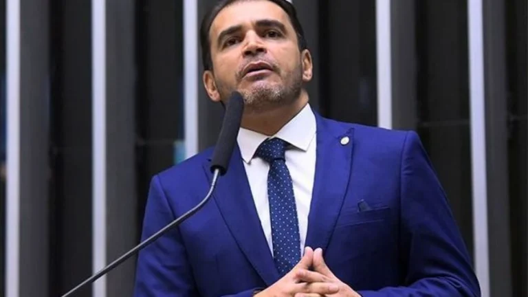 Processo contra Eduardo Bolsonaro será conduzido com ética, diz relator