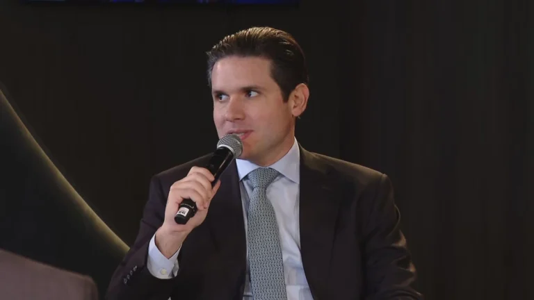 Hugo Motta sobre Lula: “Eleito 3 vezes, caminhando para a 4ª eleição”