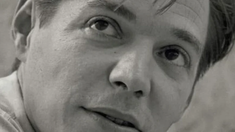 Jabuti: “O ouvidor do Brasil: 99 vezes Tom Jobim” é eleito Livro do Ano