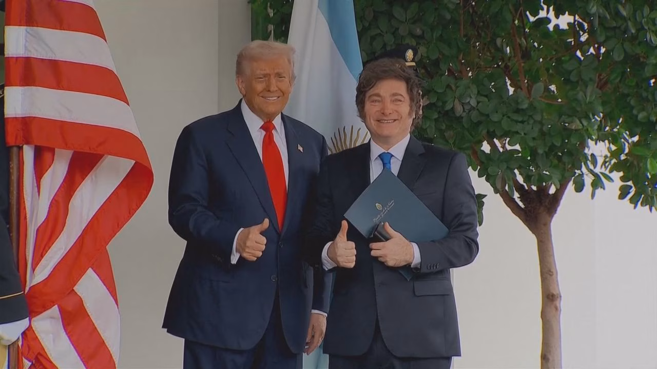 Trump elogia Milei na Casa Branca: “Está à beira do sucesso econômico”