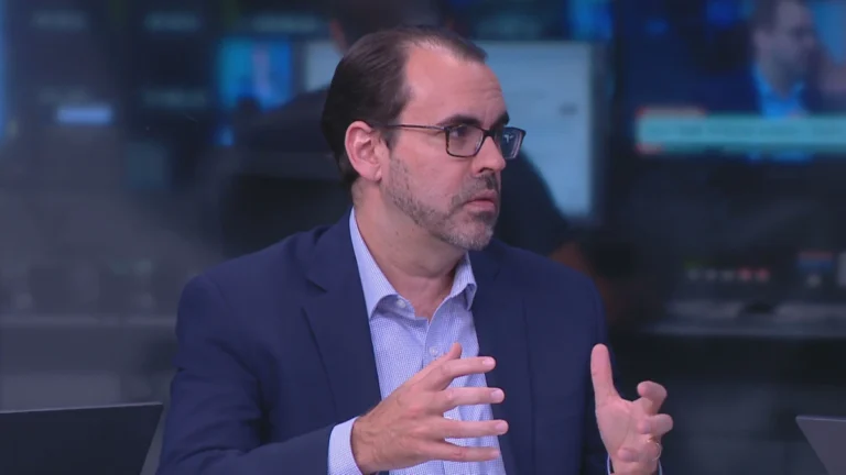 Trump lidera virada de posição da Casa Branca sobre o Brasil, diz Eurásia