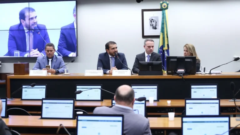 Conselho de Ética pauta abertura de ação contra deputados por motim