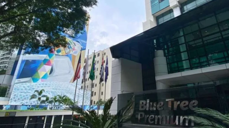 Funcionários de hotel de luxo negaram acionar a PM após denúncia de estupro, diz defesa da vítima