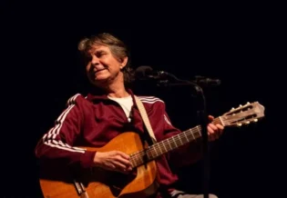 Morre, aos 73 anos, o cantor e compositor Lô Borges