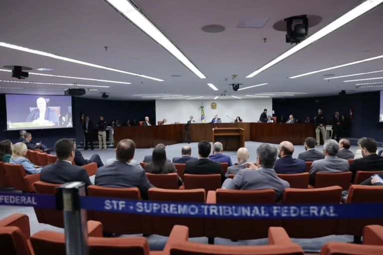 1ª Turma do STF tende a ser unânime para confirmar prisão de Bolsonaro