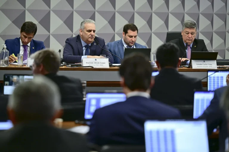 Operação da PF impulsiona CPMI do INSS a mirar “núcleo político” de fraudes