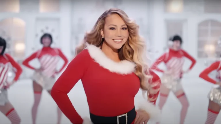 A um mês do Natal, clássico de Mariah Carey volta ao top 10 da Billboard