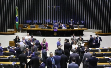 Câmara aprova pena maior para crimes contra animais silvestres