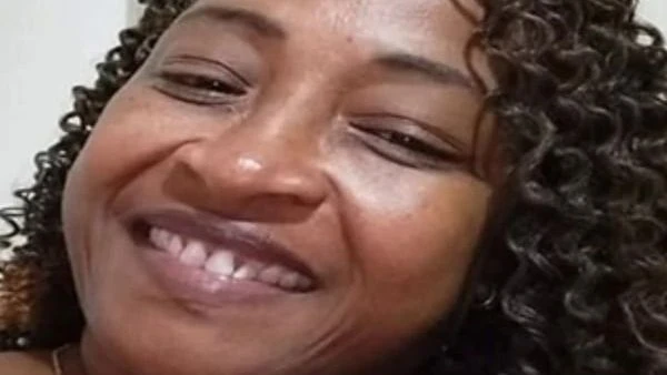 Professora é encontrada morta em casa na Bahia; polícia apura feminicídio