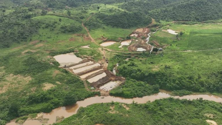 Operação da PF desarticula garimpos que poluíam rios em terra indígena