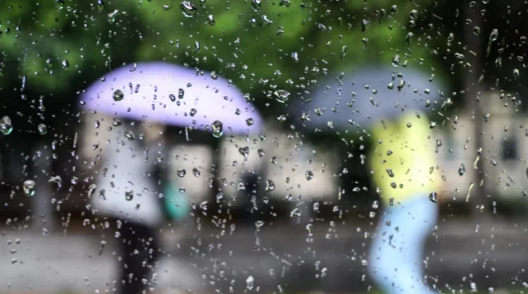 Tempestades com granizo e ventos fortes podem atingir cidades em MS, SC, PR e RS neste domingo