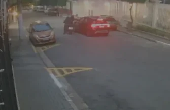 Dupla de moto executa motorista em São Paulo; veja vídeo