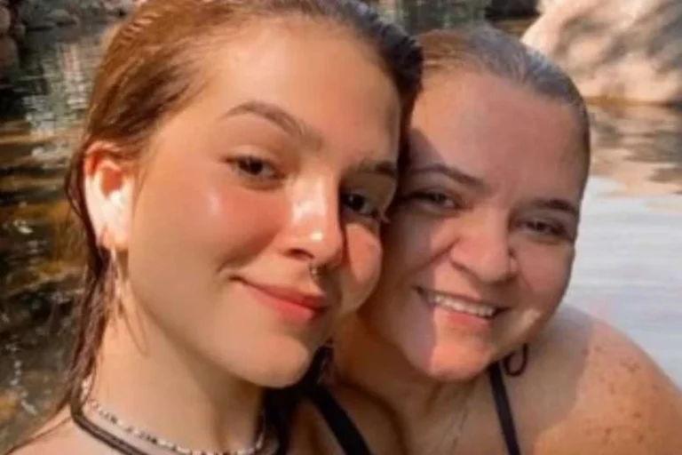 Fãs de Mel Maia reagem à morte de Débora, mãe da atriz: No auge da carreira dela