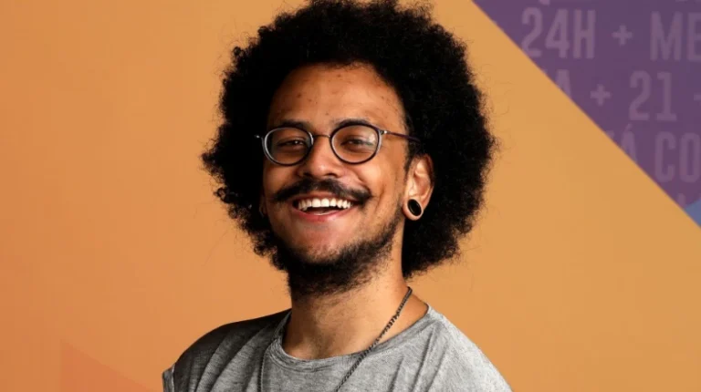 Ex-BBB acerta tema da redação do Enem dois meses antes da prova