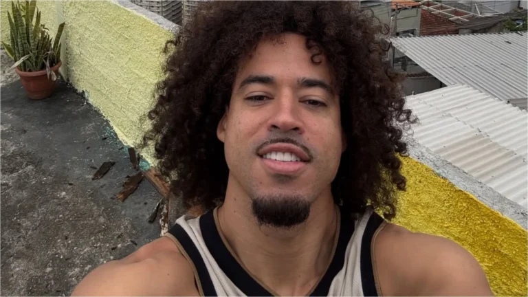 L7nnon lembra infância pobre: “Tinha o sonho de ter um relógio”