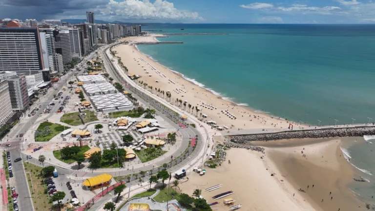 Previsão indica chuvas leves e tempo parcialmente nublado em Fortaleza