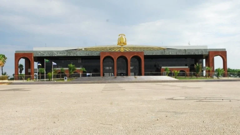 Semana começa com tempo seco e termina com chuvas intensas em Palmas