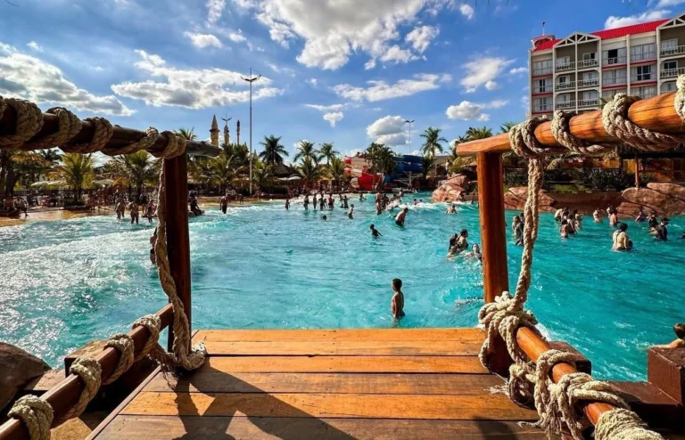 Morte em torneio de comer melancia: testemunhas dizem que homem engasgou
