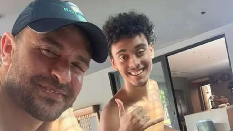 Após término, Diogo Nogueira aparece em roda de samba no Rio junto do filho