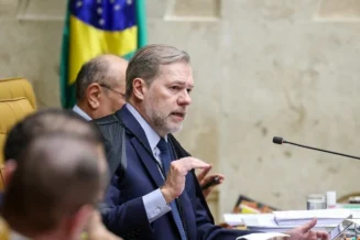 Toffoli recuou e autorizou busca contra Vorcaro após ser convencido pela PF