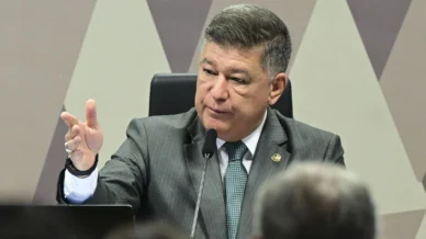 Viana diz que Vorcaro foi convocado para CPMI do INSS no dia 5 de fevereiro
