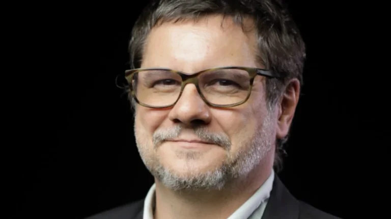 Morre o jornalista Conrado Corsalette, aos 47 anos, em SP